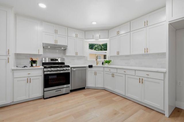 2114 Palm Avenue, Sanger, CA 93657