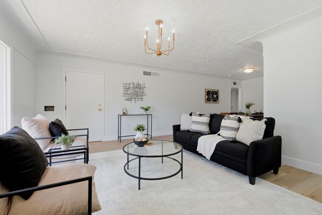 2114 Palm Avenue, Sanger, CA 93657