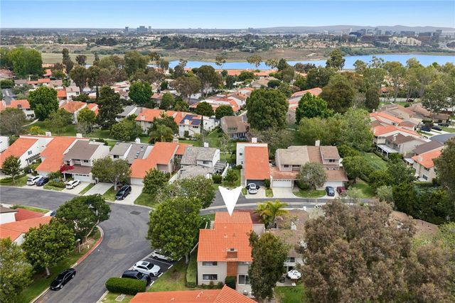 418 Vista Trucha, Newport Beach, CA 92660