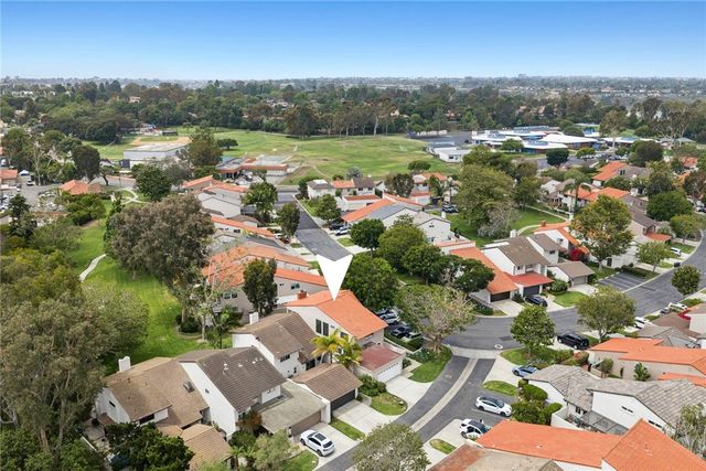 418 Vista Trucha, Newport Beach, CA 92660
