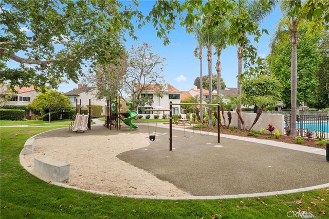 418 Vista Trucha, Newport Beach, CA 92660
