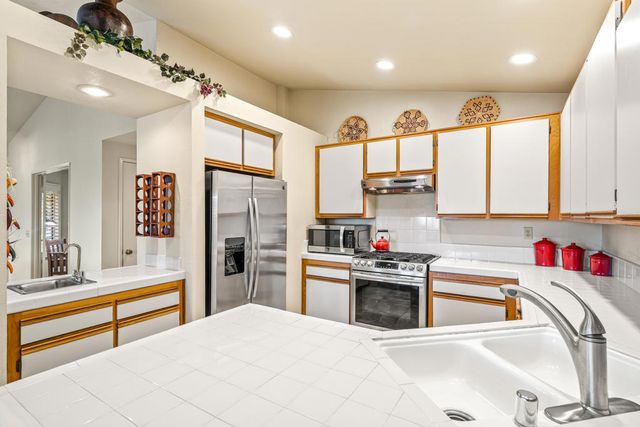 42818 Scirocco Road, Palm Desert, CA 92211