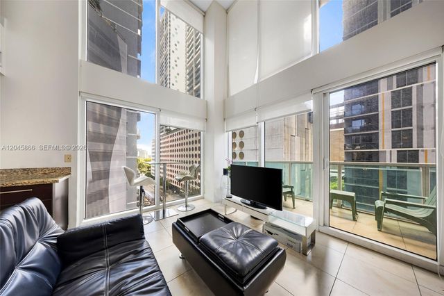 41 SE 5th St 502, Miami, FL 33131