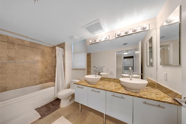 41 SE 5th St 502, Miami, FL 33131