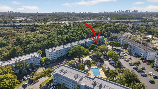 107 Royal Park Drive 1e, Oakland Park, FL 33309