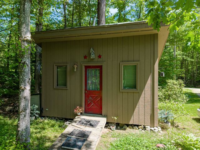 57 Timber Lane, Wardsboro, VT 05360