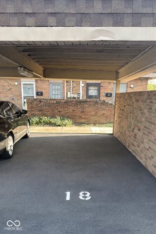 7472 Countrybrook Drive, Indianapolis, IN 46260