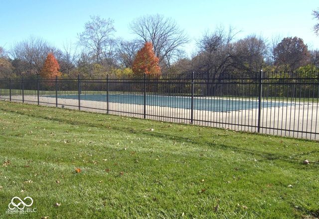 7472 Countrybrook Drive, Indianapolis, IN 46260