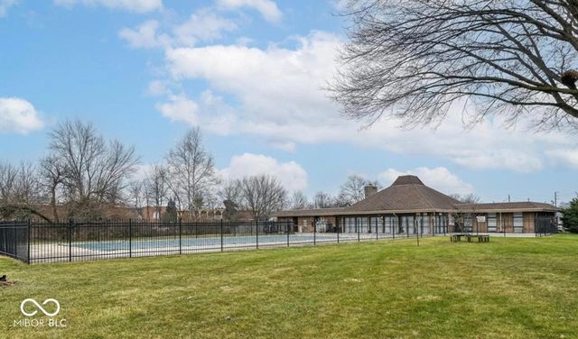 7472 Countrybrook Drive, Indianapolis, IN 46260