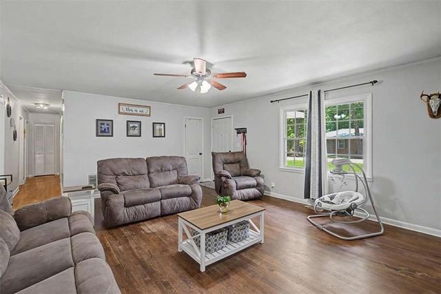 98 James Street, Tallapoosa, GA 30176