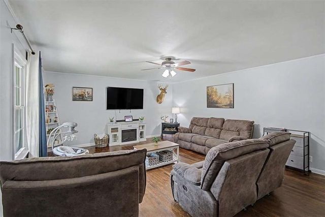 98 James Street, Tallapoosa, GA 30176