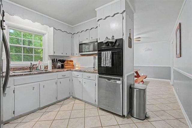 98 James Street, Tallapoosa, GA 30176