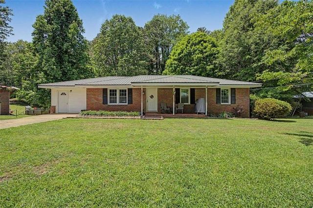 98 James Street, Tallapoosa, GA 30176