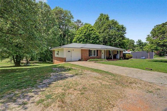 98 James Street, Tallapoosa, GA 30176