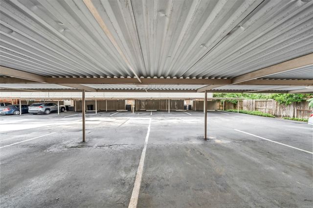 515 Tallowood Road 23, Houston, TX 77024