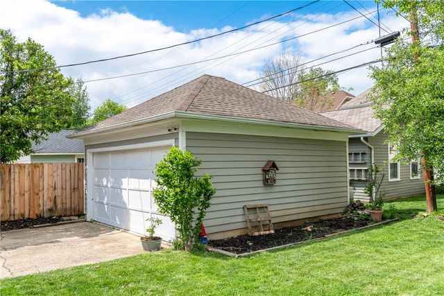 331 Forrer Boulevard, Oakwood, OH 45419