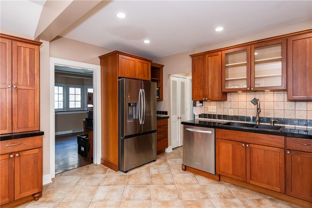 331 Forrer Boulevard, Oakwood, OH 45419