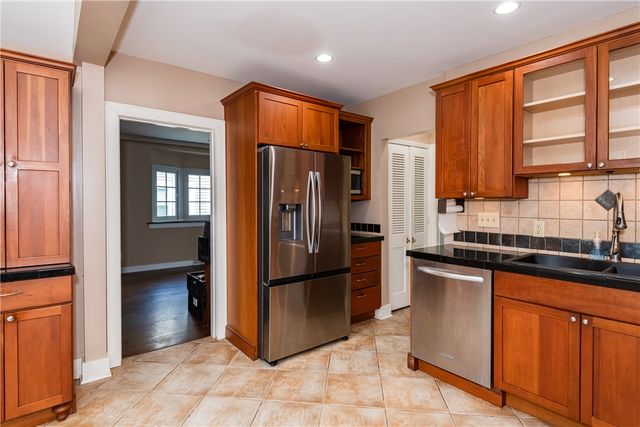 331 Forrer Boulevard, Oakwood, OH 45419