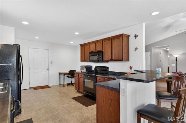 5037 Bristol Hill Dr, O'fallon, IL 62269