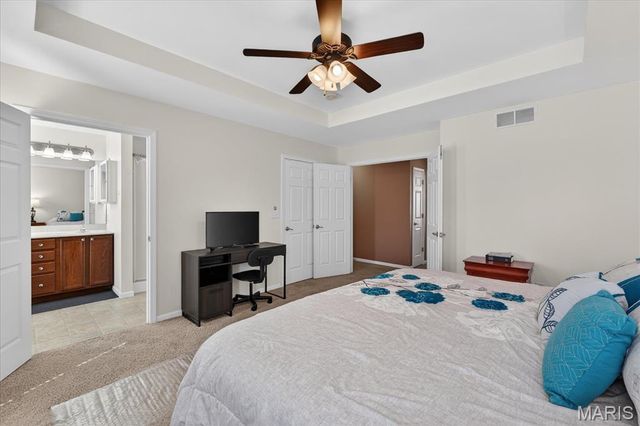 5037 Bristol Hill Dr, O'fallon, IL 62269