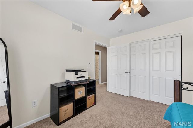 5037 Bristol Hill Dr, O'fallon, IL 62269