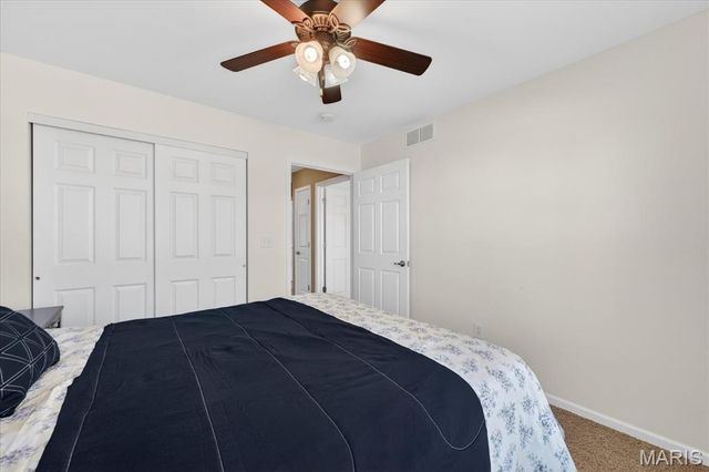 5037 Bristol Hill Dr, O'fallon, IL 62269