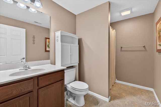 5037 Bristol Hill Dr, O'fallon, IL 62269