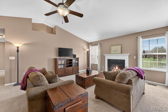 5037 Bristol Hill Dr, O'fallon, IL 62269