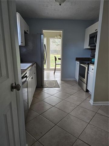 4132 Summer Place, Snellville, GA 30039