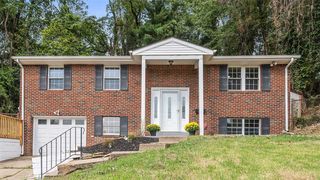7901 Orlan Pl, Penn Hills, PA 15147