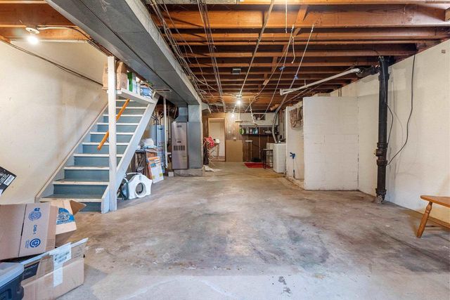 801 CAROLINE STREET, Neenah, WI 54956