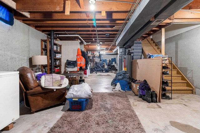 801 CAROLINE STREET, Neenah, WI 54956