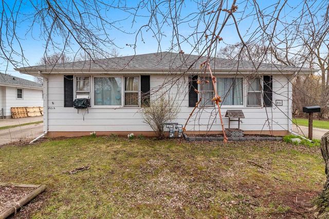 801 CAROLINE STREET, Neenah, WI 54956