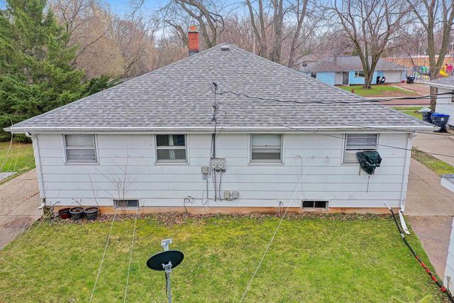 801 CAROLINE STREET, Neenah, WI 54956
