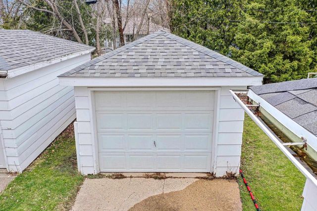 801 CAROLINE STREET, Neenah, WI 54956