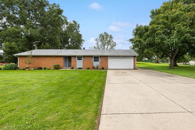 5325 David Drive, Tipp City, OH 45371