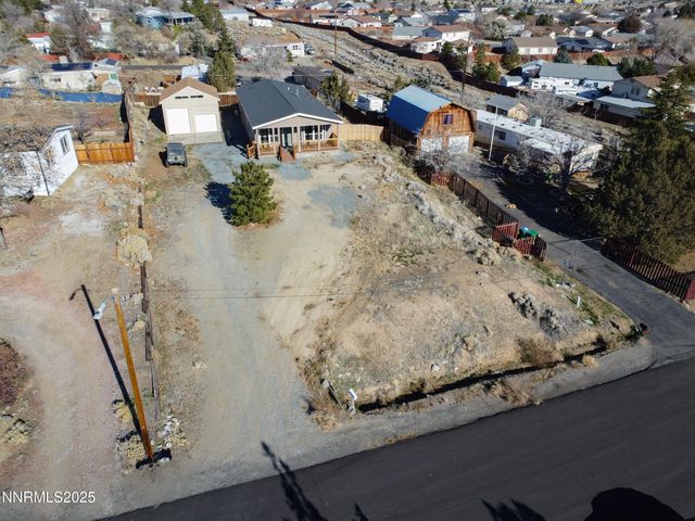 6275 Chimney Road, Sun Valley, NV 89433