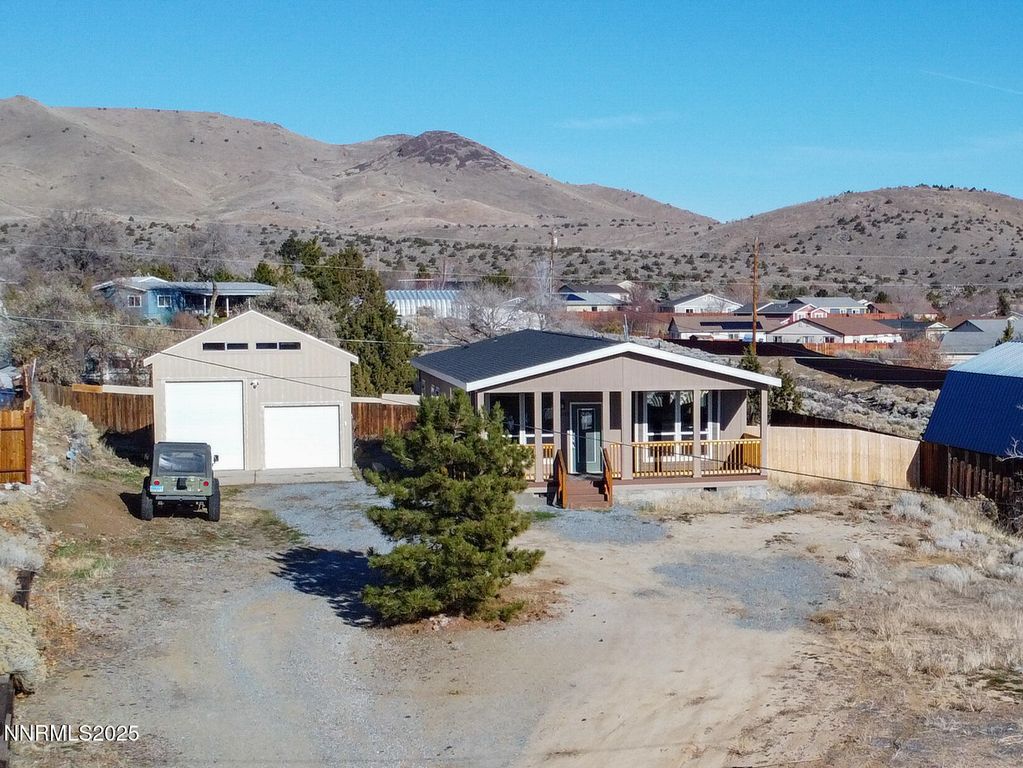 6275 Chimney Road, Sun Valley, NV 89433