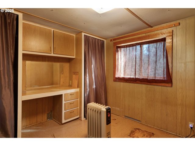 72792 Shoestring Rd, Cottage Grove, OR 97424