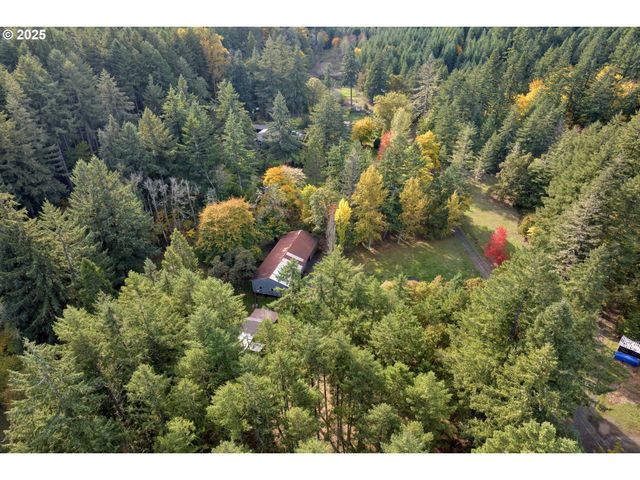 72792 Shoestring Rd, Cottage Grove, OR 97424