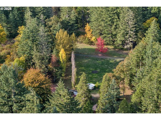 72792 Shoestring Rd, Cottage Grove, OR 97424