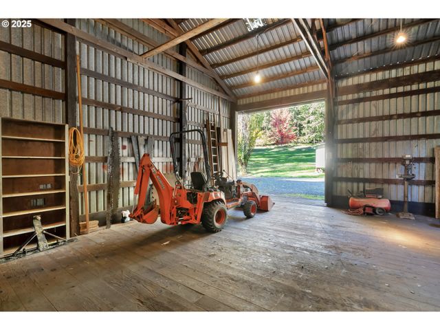 72792 Shoestring Rd, Cottage Grove, OR 97424