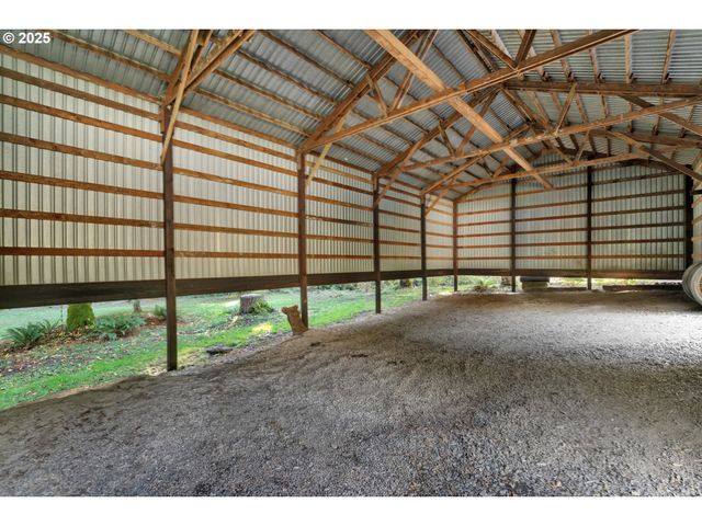 72792 Shoestring Rd, Cottage Grove, OR 97424
