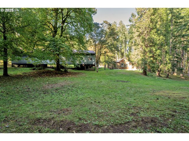 72792 Shoestring Rd, Cottage Grove, OR 97424
