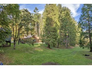 72792 Shoestring Rd, Cottage Grove, OR 97424