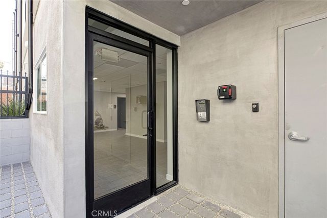 14810 Delano Street 204, Van Nuys, CA 91411