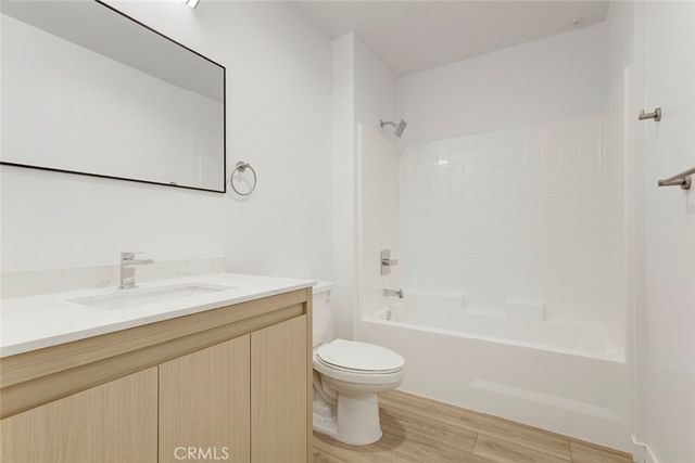 14810 Delano Street 204, Van Nuys, CA 91411