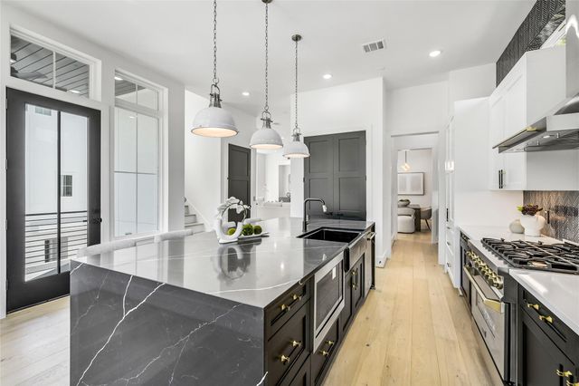 1907 Lauderdale Street, Houston, TX 77030