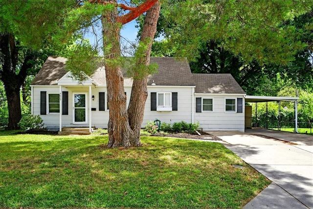 7617 W 63rd Terrace, Overland Park, KS 66202