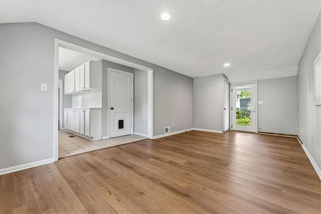 7617 W 63rd Terrace, Overland Park, KS 66202